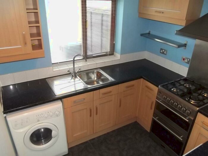 2 Bedroom End Of Terrace House To Rent In South Court, Beeston Rylands, NG9
