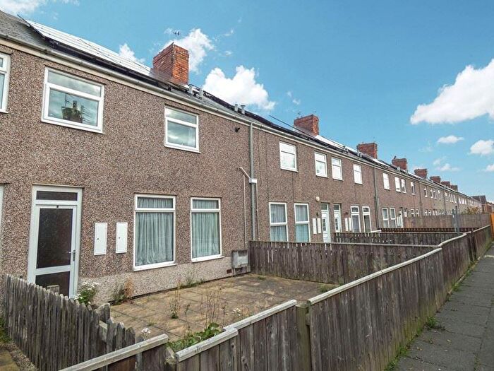 2 Bedroom Flat To Rent In Sycamore Street, Ashington, Northumberland, NE63