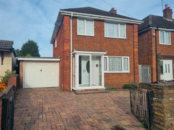 3 Bedroom Property To Rent In Walkers Heath Road, Kings Norton, Birmingham, B38