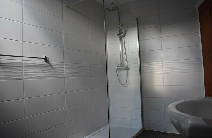 2 Bedroom Apartment To Rent In Central Yeovil, Somerset, BA20