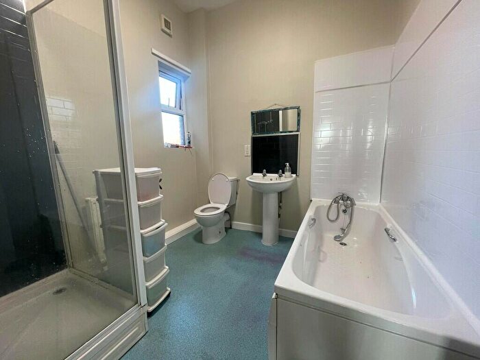 6 Bedroom Flat To Rent In Canning Street, Arthurs Hill, Newcastle Upon Tyne, NE4