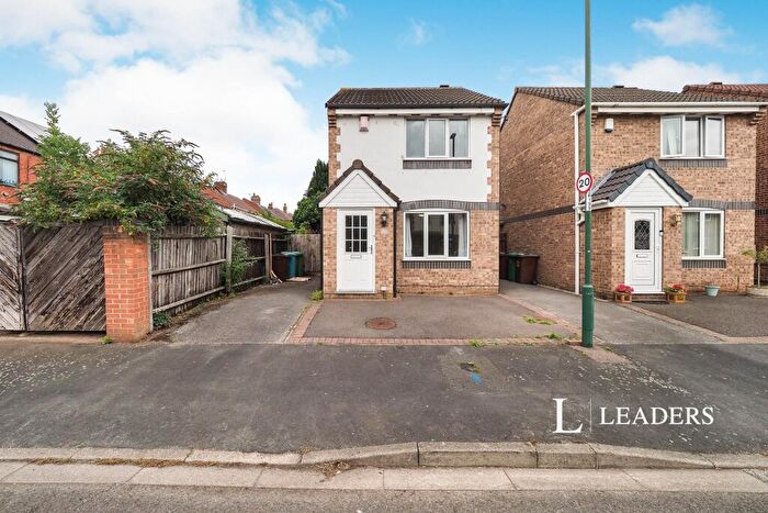 3 Bedroom Detached House To Rent In Ryder Street, NG6