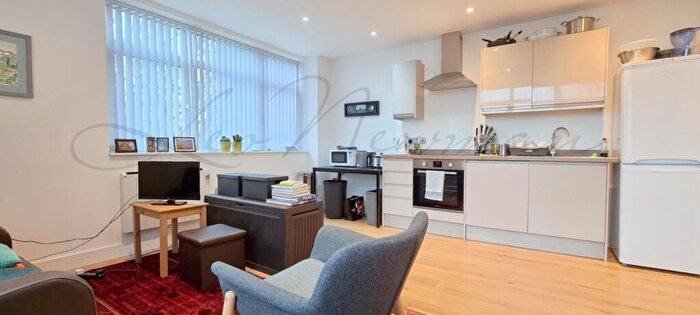 1 Bedroom Flat To Rent In Coronation Road, Basingstoke, RG21