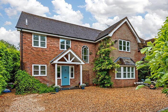 4 Bedroom Detached House For Sale In Hampton Lane, Winchester, SO22