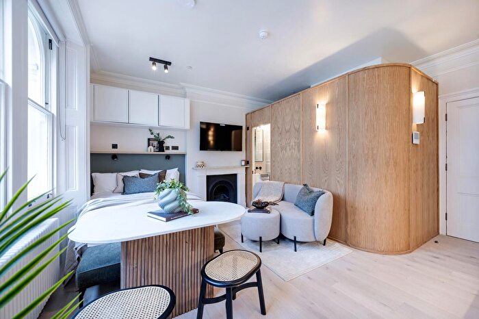 Studio To Rent In - Kensington Gardens Square, (Kgs-), W2