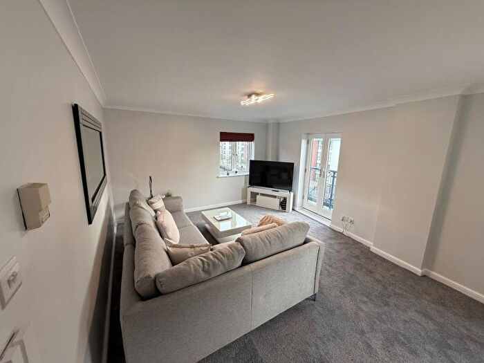 2 Bedroom Apartment To Rent In Langton's Wharf, LS2