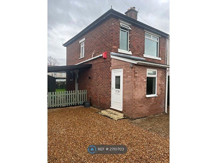 3 Bedroom Semi Detached House To Rent In South Walk, Barry, CF62