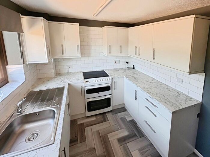 2 Bedroom House To Rent In Davis Avenue, CF32