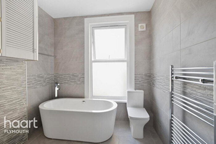 1 Bedroom Flat To Rent In Citadel Road, Plymouth, PL1