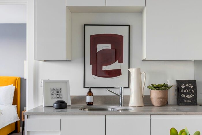 2 Bedroom Flat To Rent In Strand Street, Liverpool, L1