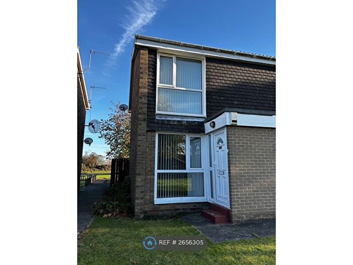 2 Bedroom Flat To Rent In Wreay Walk, Cramlington, NE23