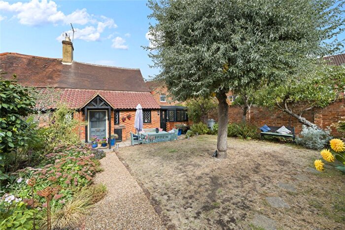 3 Bedroom Semi-Detached House For Sale In Old School Cottages, Springfield Meadows, Weybridge, Surrey, KT13