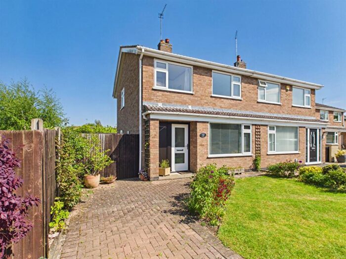 3 Bedroom Semi-Detached House For Sale In Lindsey Road, Uffington, Stamford, PE9