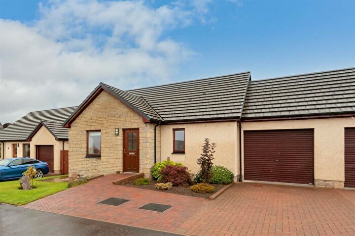 2 Bedroom Detached Bungalow To Rent In Destiny Drive, Scone, Perth, PH2
