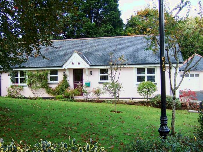 3 Bedroom Property To Rent In Arundell Place, Truro, TR1