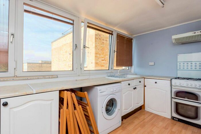 1 Bedroom Flat To Rent In Belmont Hill, Lewisham, London, SE13