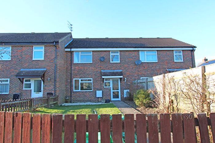 3 Bedroom Terraced House To Rent In Auckland Avenue, Brockenhurst, SO42