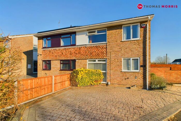 3 Bedroom Semi-Detached House To Rent In The Mallards, St. Ives, Cambridgeshire, PE27