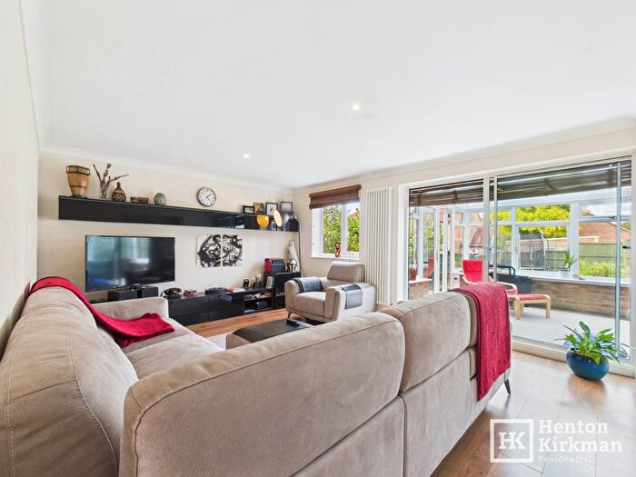 6 Bedroom Detached House For Sale In Hornbeam Way, Basildon, SS15