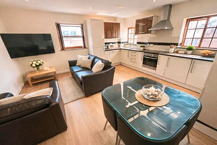 4 Bedroom Flat To Rent In Arundel Street, Sheffield, S1