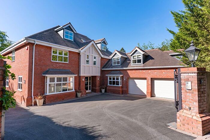 6 Bedroom Detached House For Sale In Twatling Road, Barnt Green, B45