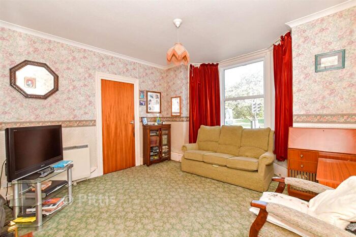 3 Bedroom Terraced House For Sale In Medina Avenue, Newport, Isle Of Wight, PO30