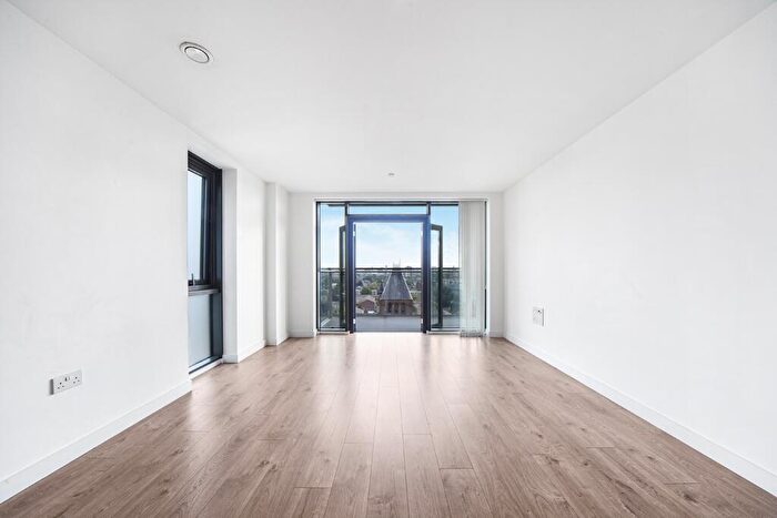 2 Bedroom Apartment To Rent In Beechwood Road London, E8