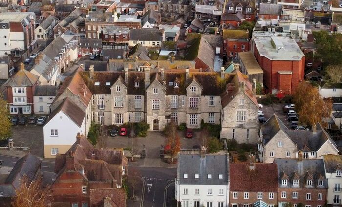 3 Bedroom Flat To Rent In Somerleigh Road, Dorchester, DT1