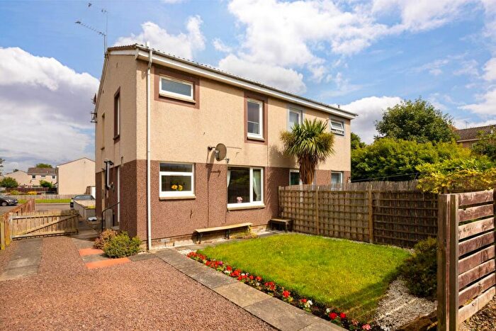 1 Bedroom Duplex For Sale In Carlaverock Avenue, Tranent, EH33