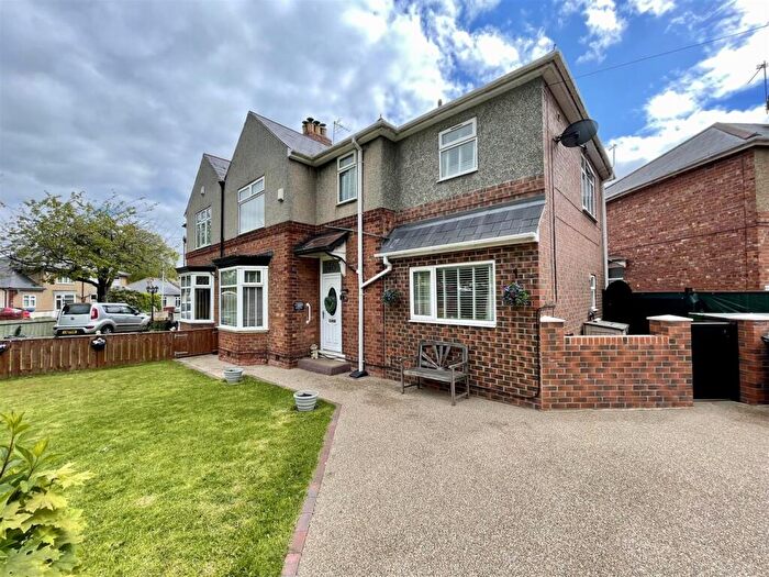 4 Bedroom Semi Detached House For Sale In Nickstream Lane, Darlington, DL3