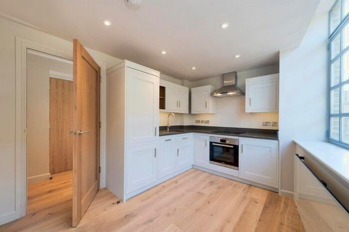1 Bedroom Flat To Rent In Eyre Street Hill, Clerkenwell, EC1R