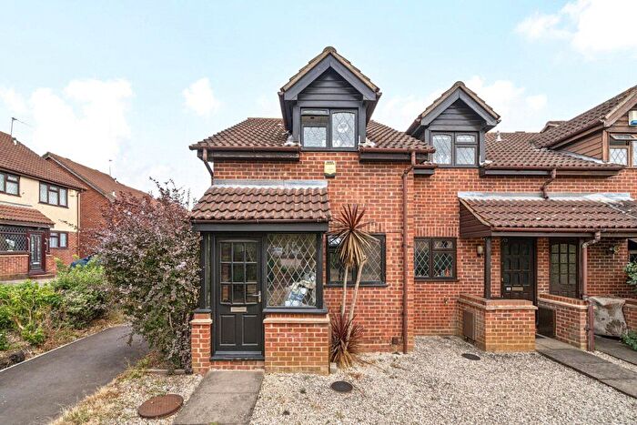 1 Bedroom End Terrace House For Sale In Rodmell Close, Hayes, Greater London, UB4
