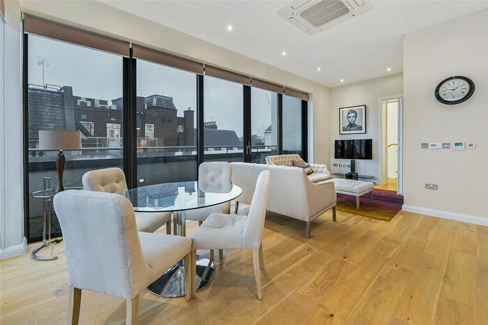 3 Bedroom Flat To Rent In Whetstone Park, Bloomsbury, London, WC2A