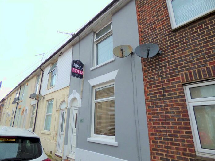 2 Bedroom Terraced House To Rent In Jersey Road, Portsmouth, PO2