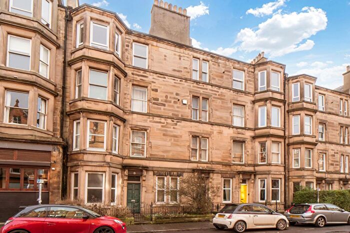 4 Bedroom Flat For Sale In / () Temple Park Crescent, Edinburgh, EH11
