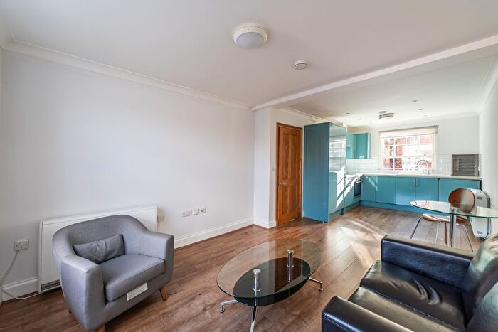 1 Bedroom Flat To Rent In Claylands Place, London, SW8