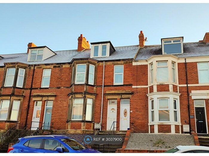 4 Bedroom Maisonette To Rent In Durham Road, Gateshead, NE9