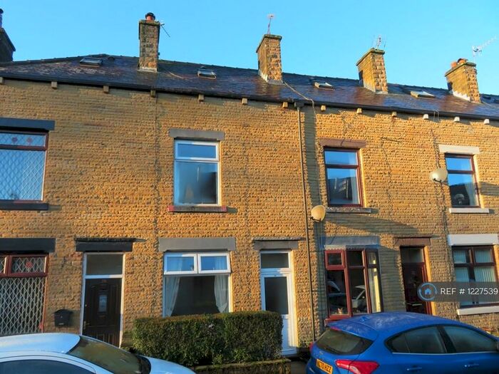 2 Bedroom Terraced House To Rent In Box Street, Littleborough, OL15