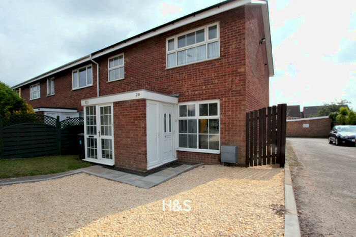 2 Bedroom Ground Maisonette To Rent In High Street, Shirley, B90