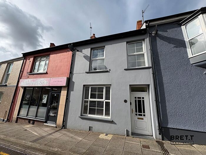 3 Bedroom Terraced House For Sale In High Street, Neyland, Milford Haven, Pembrokeshire., SA73