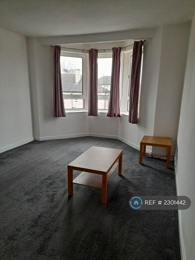 3 Bedroom Flat To Rent In Birchfield Drive, Glasgow, G14