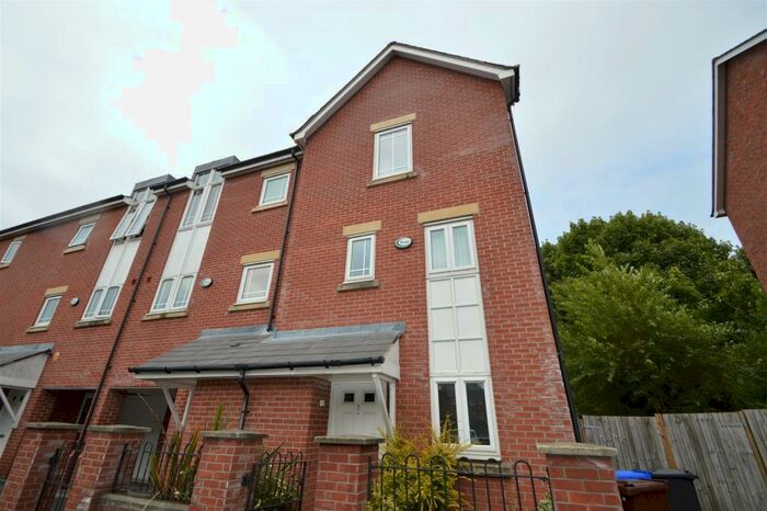 4 Bedroom House To Rent In Drayton Street, Hulme, Manchester, M15