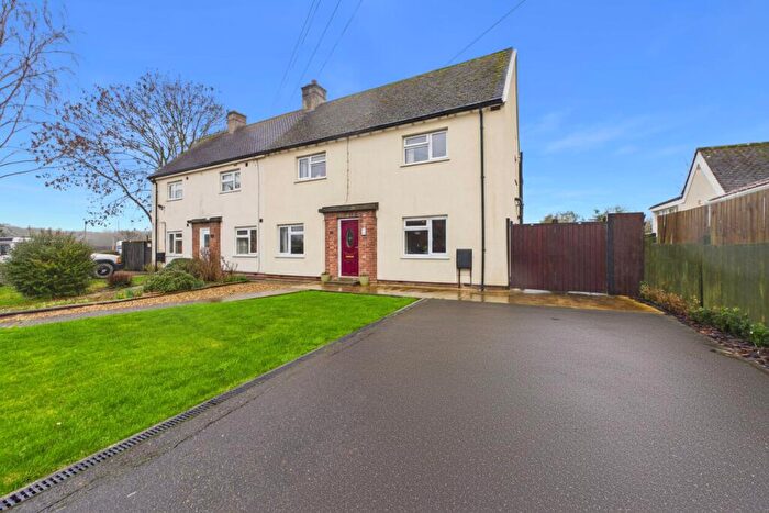 4 Bedroom Semi Detached House For Sale In School Lane, Alconbury, Huntingdon, PE28