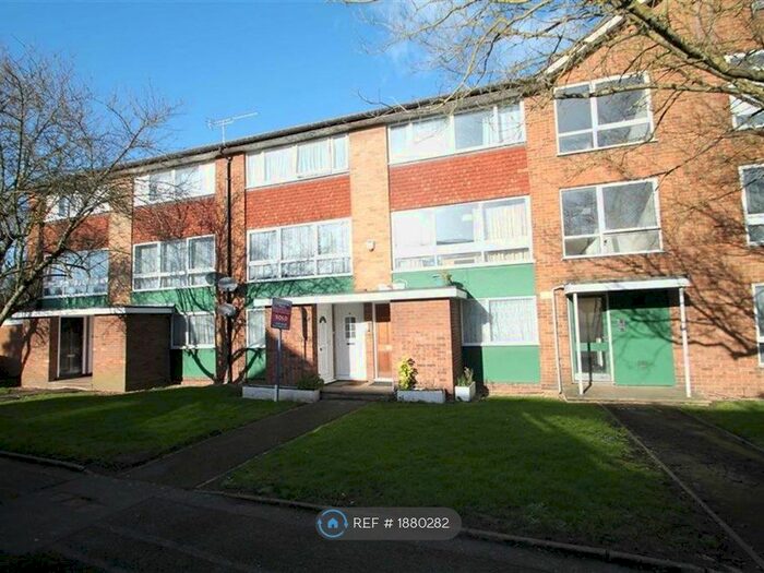 2 Bedroom Flat To Rent In Compton Road, Hayes, UB3