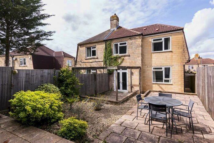 4 Bedroom Terraced House To Rent In Haycombe Drive, Bath, BA2