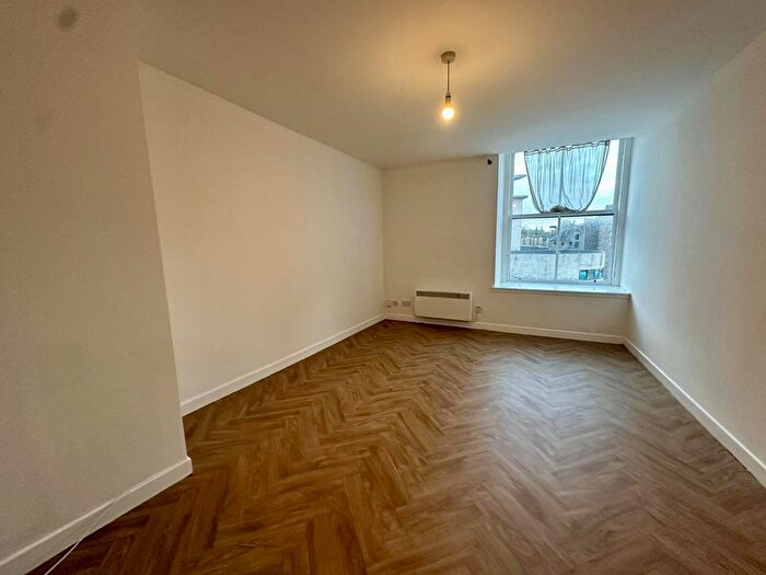 1 Bedroom Flat To Rent In Flat, Trinity House, Trinity Quay, Aberdeen, AB11