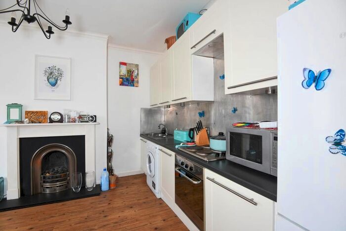 1 Bedroom Flat To Rent In Newbury, Berkshire RG14