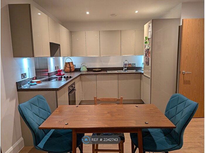 1 Bedroom Flat To Rent In Pilch House, London, E3