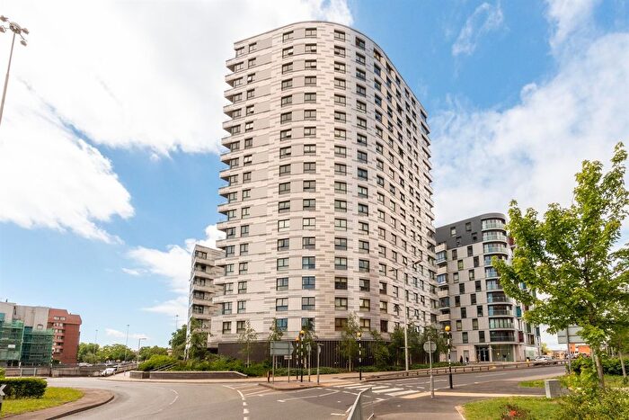1 Bedroom Flat To Rent In Hewitt, Reading, RG1
