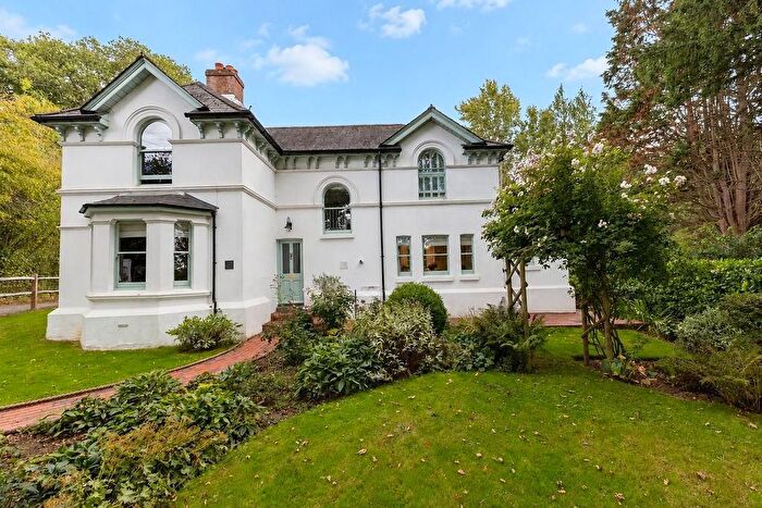 3 Bedroom Detached House For Sale In Knightons Lane, Dunsfold, Godalming, GU8